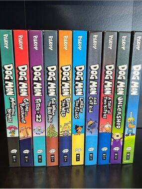 Dog Man Graphic Novel Box Set - 1-10 Like New